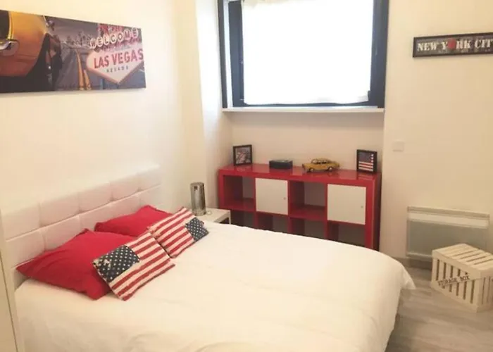 MAGNIFIQUE T3 85m2 VIEUX PORT/CORNICHE